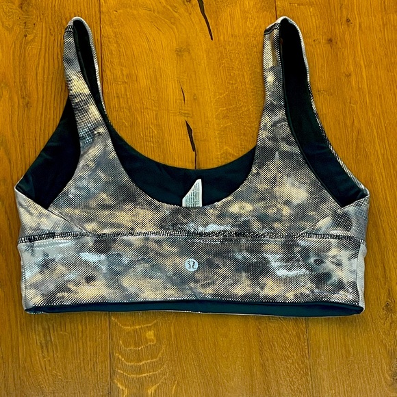 Lululemon align, reversible bra shine Size 8 - Picture 2 of 5